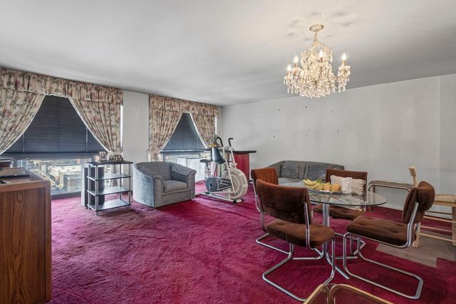 4343 N Clarendon Avenue 1715, Chicago, IL 60613