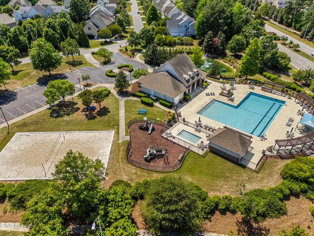 437 Christian Creek Place, Cary, NC 27519