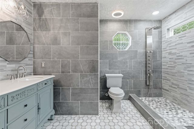 3028 Pennridge Place, Matthews, NC 28105
