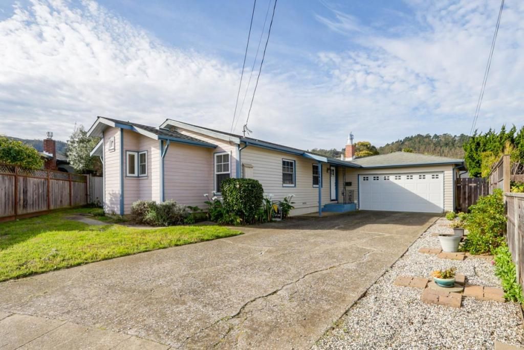 1367 Hermosa Avenue, Pacifica, CA 94044