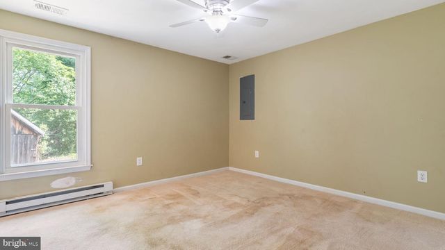 5950 FOSTER LN, Hughesville, MD 20637