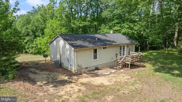 5950 FOSTER LN, Hughesville, MD 20637