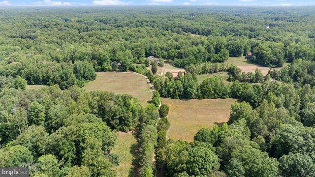 5950 FOSTER LN, Hughesville, MD 20637