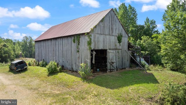 5950 FOSTER LN, Hughesville, MD 20637