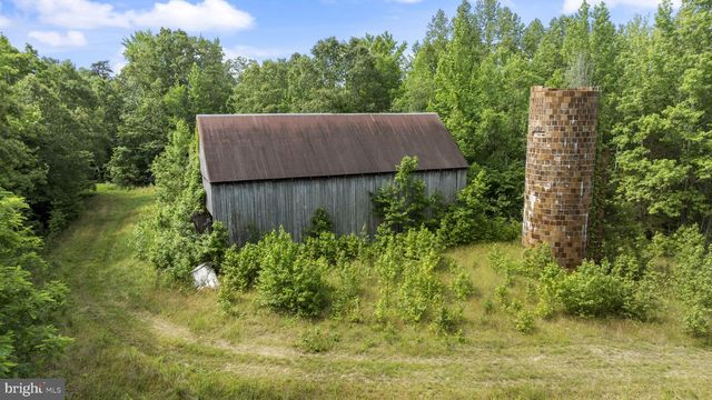 5950 FOSTER LN, Hughesville, MD 20637
