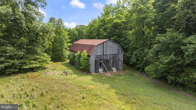 5950 FOSTER LN, Hughesville, MD 20637