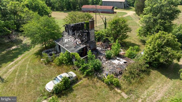 5950 FOSTER LN, Hughesville, MD 20637