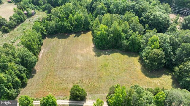 5950 FOSTER LN, Hughesville, MD 20637
