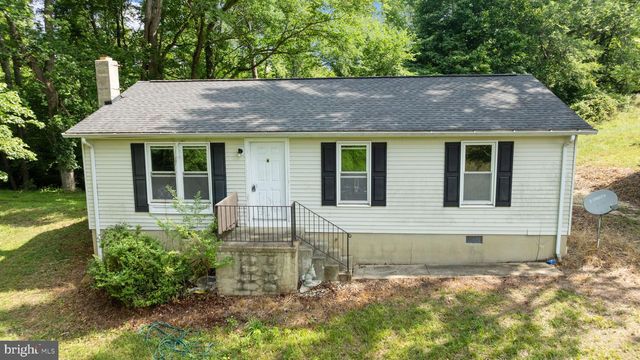 5950 FOSTER LN, Hughesville, MD 20637