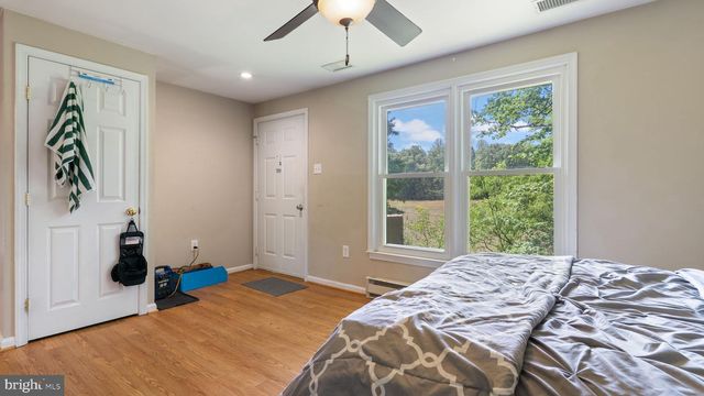 5950 FOSTER LN, Hughesville, MD 20637