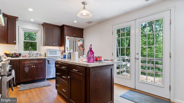 5950 FOSTER LN, Hughesville, MD 20637
