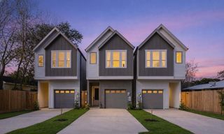 5028 Creekmont Drive, Houston, TX 77091