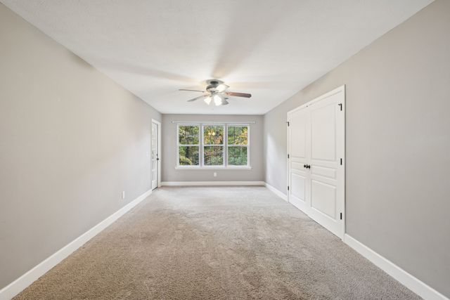 1036 Cherry Springs Dr, Cottontown, TN 37048