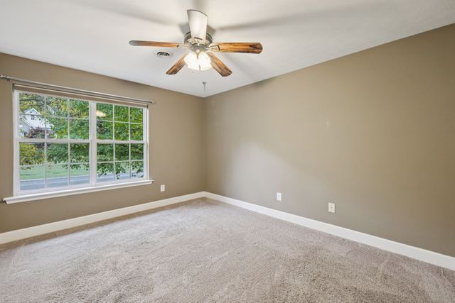 1036 Cherry Springs Dr, Cottontown, TN 37048