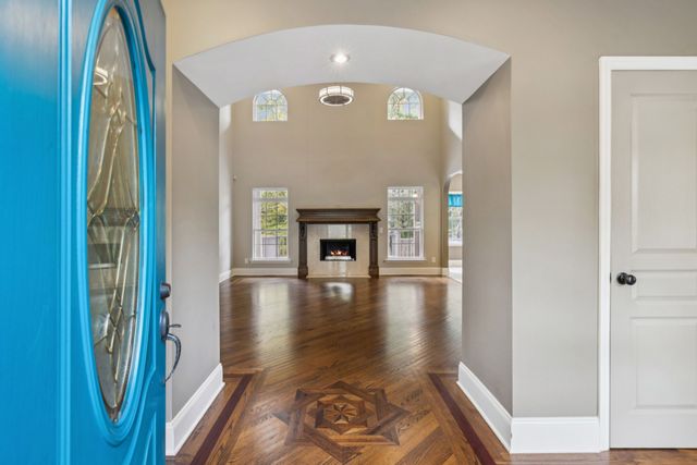 1036 Cherry Springs Dr, Cottontown, TN 37048