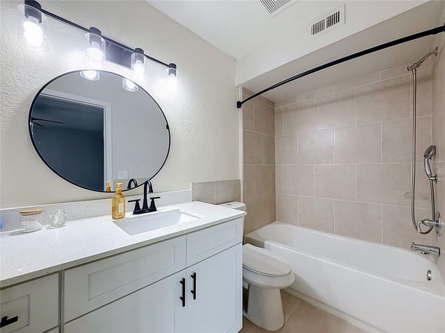 5144 CONROY ROAD 13, Orlando, FL 32811