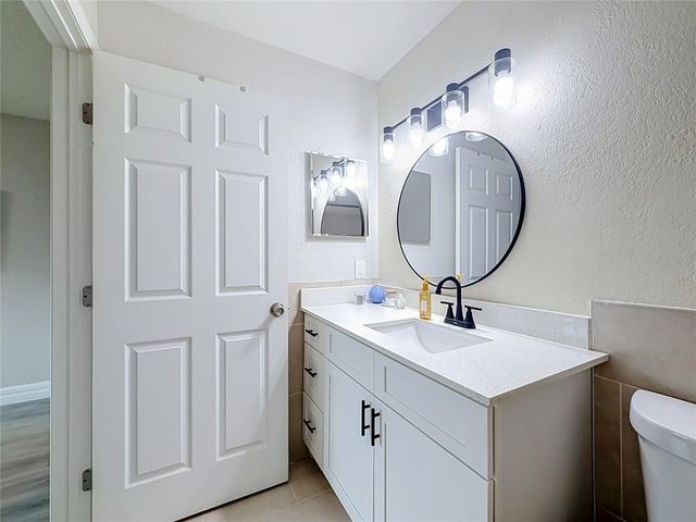 5144 CONROY ROAD 13, Orlando, FL 32811