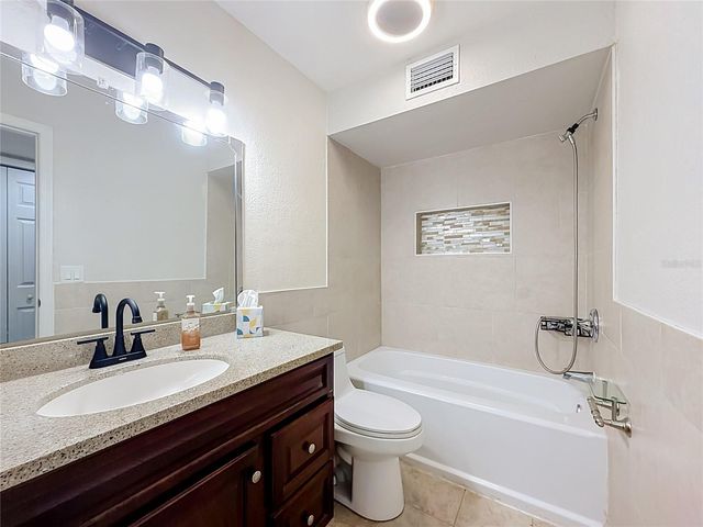 5144 CONROY ROAD 13, Orlando, FL 32811