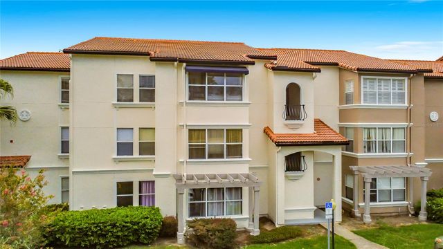 5144 CONROY ROAD 13, Orlando, FL 32811