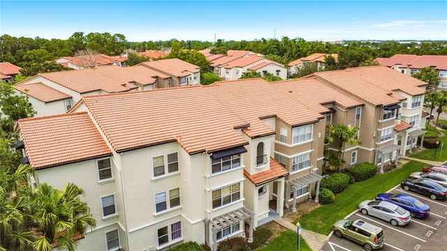 5144 CONROY ROAD 13, Orlando, FL 32811