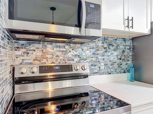 5144 CONROY ROAD 13, Orlando, FL 32811