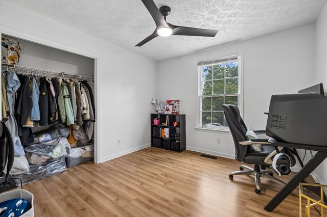 130 S Richview Rd, Clarksville, TN 37043