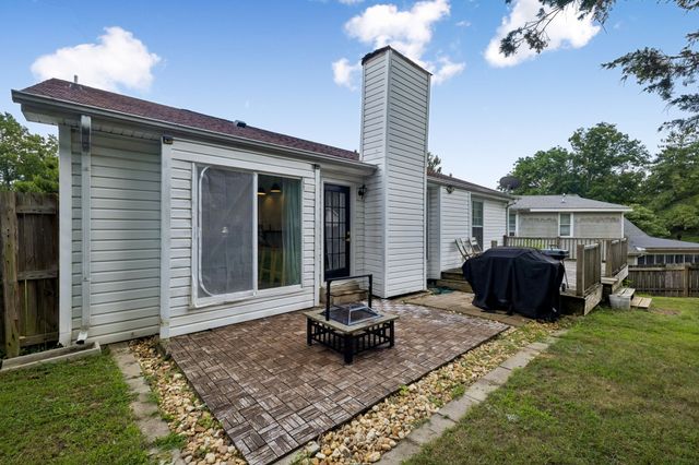 130 S Richview Rd, Clarksville, TN 37043