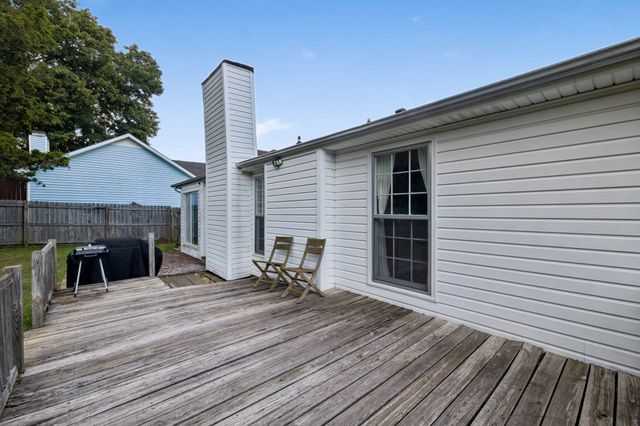 130 S Richview Rd, Clarksville, TN 37043