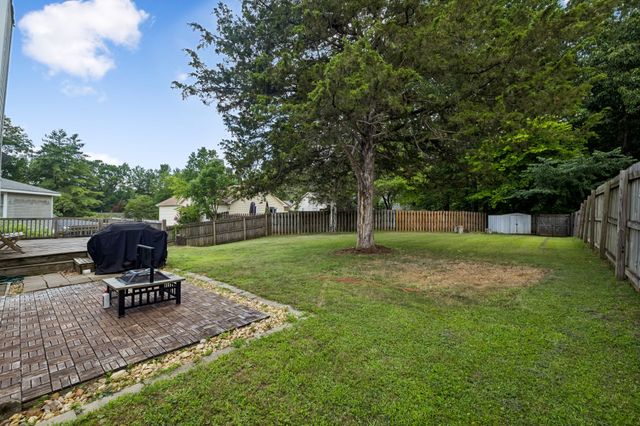 130 S Richview Rd, Clarksville, TN 37043