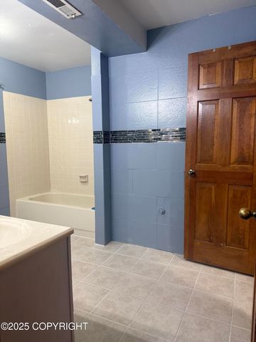 4109 Mclean Place, Anchorage, AK 99504