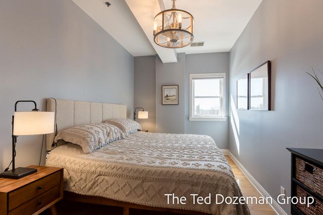 17 W 10th Street 450, Holland, MI 49423