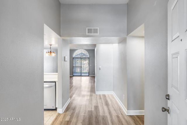 2718 W DESERT COVE Avenue, Phoenix, AZ 85029