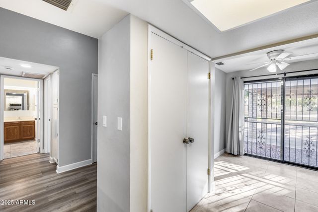 2718 W DESERT COVE Avenue, Phoenix, AZ 85029