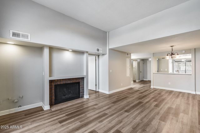 2718 W DESERT COVE Avenue, Phoenix, AZ 85029