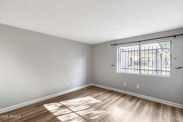 2718 W DESERT COVE Avenue, Phoenix, AZ 85029