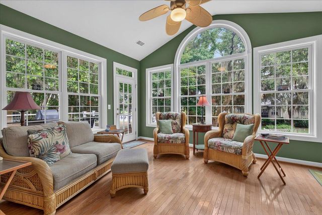 2528 Bent Tree Lane, Mount Pleasant, SC 29464