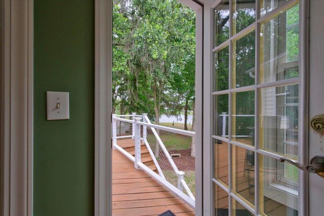 2528 Bent Tree Lane, Mount Pleasant, SC 29464