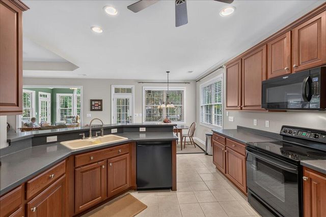 2528 Bent Tree Lane, Mount Pleasant, SC 29464