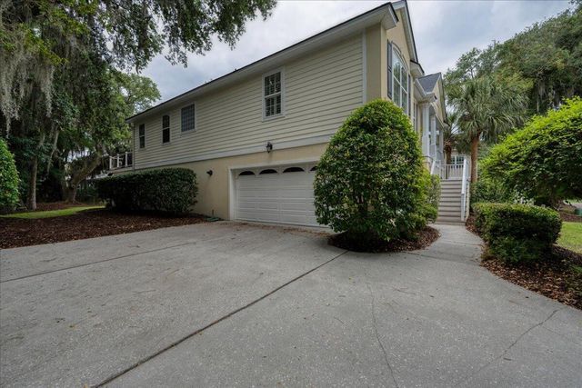 2528 Bent Tree Lane, Mount Pleasant, SC 29464