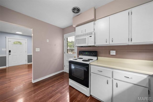 54 Boyd Avenue, Valley Park, MO 63088