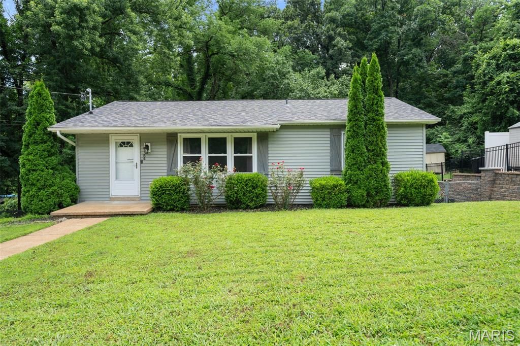 54 Boyd Avenue, Valley Park, MO 63088