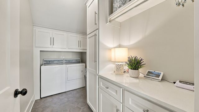 7008 Arbury Way, Ooltewah, TN 37363