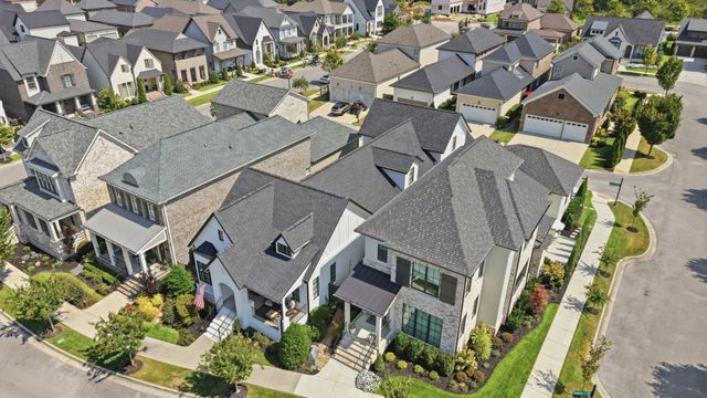 7008 Arbury Way, Ooltewah, TN 37363