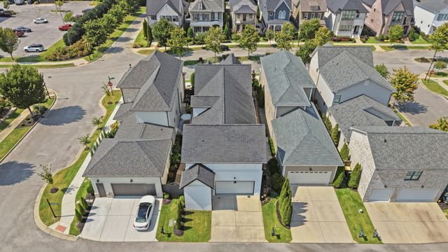 7008 Arbury Way, Ooltewah, TN 37363