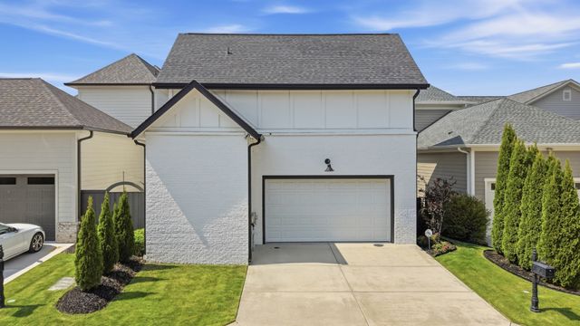 7008 Arbury Way, Ooltewah, TN 37363