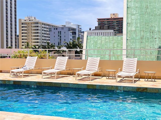 2500 Kalakaua Avenue 1902, Honolulu, HI 96815