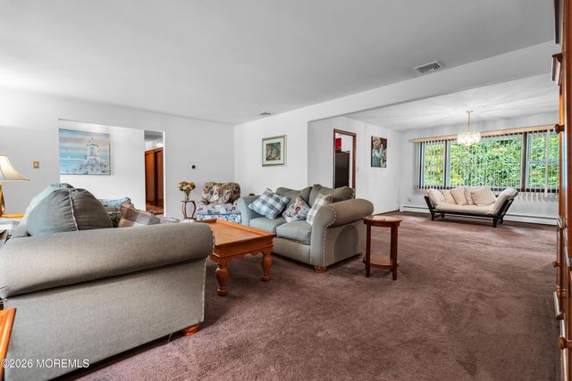 5 Princeton Street, Red Bank, NJ 07701