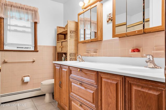 5 Princeton Street, Red Bank, NJ 07701
