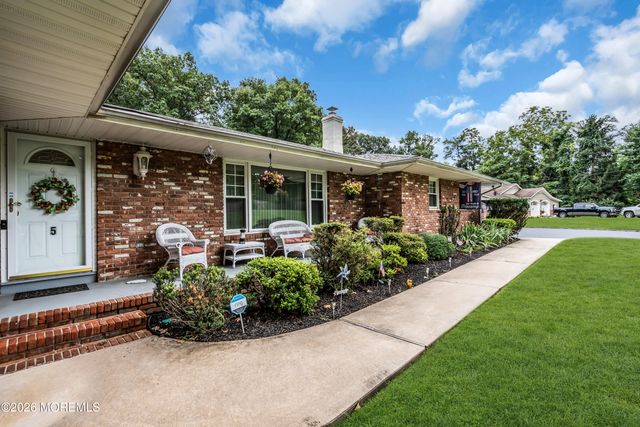 5 Princeton Street, Red Bank, NJ 07701