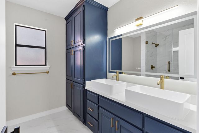 1501 Tyler Street, Arlington, TX 76012